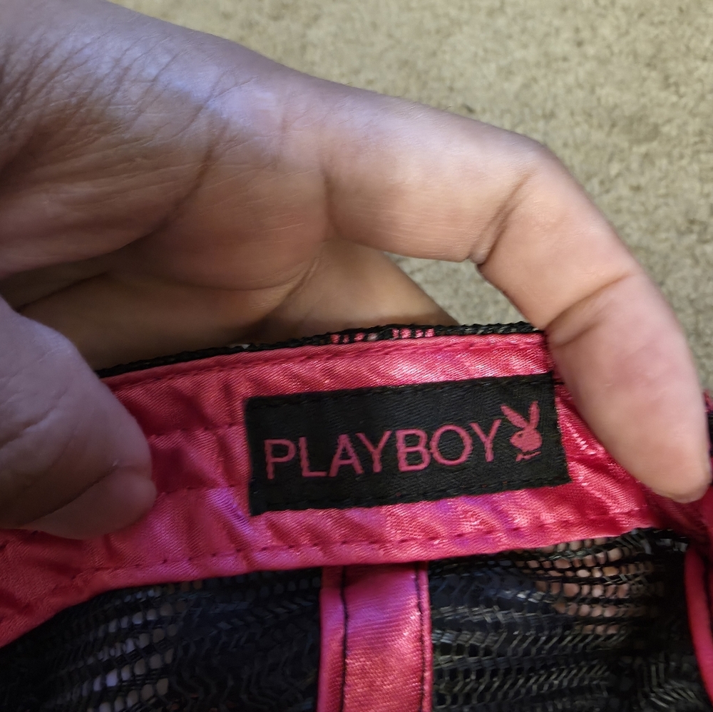 PLAYBOY - Picture 4 of 4
